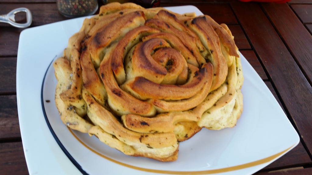 Zupfbrot aus dem 10er Dutch Oven Rooftop BBQ